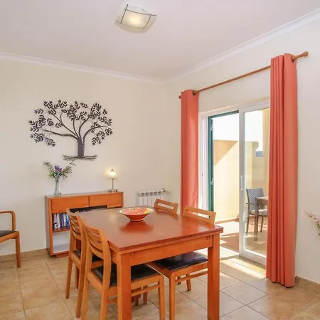 Villa Bela Nova Acácias 22 *