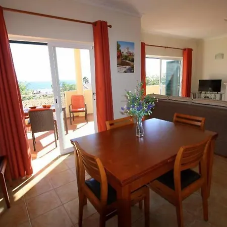 Bela Nova Acacias 22 别墅 *