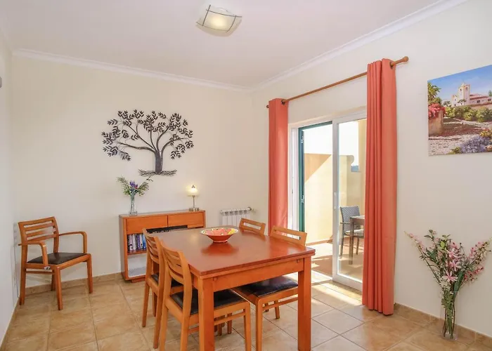 Villa Bela Nova Acacias 22 *