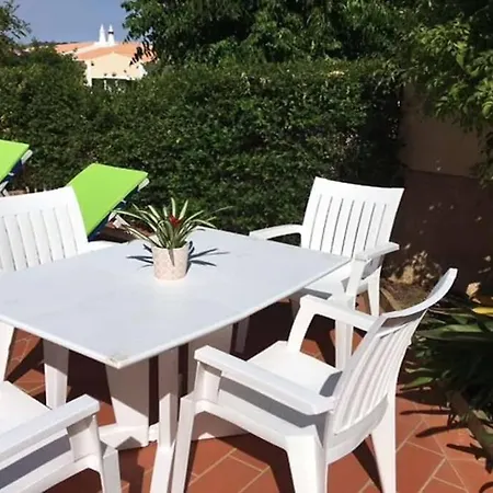 Bela Nova Acacias 22